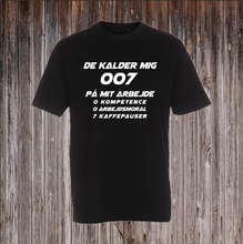 Indlæs billede til gallerivisning DE KALDER MIG 007