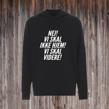 Indlæs billede til gallerivisning NEJ VI SKAL IKKE HJEM.